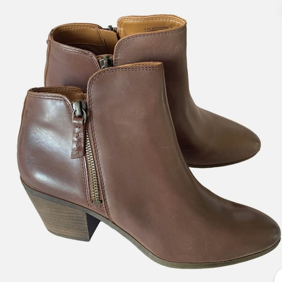 FRYE Brown Ankle Booties Judith Double Zip Leather Chunky Heel 7.5 - Picture 3 of 8